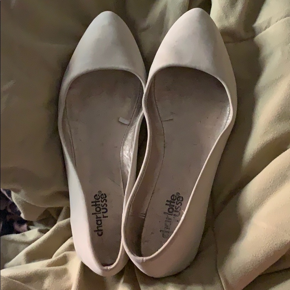 Tan flats